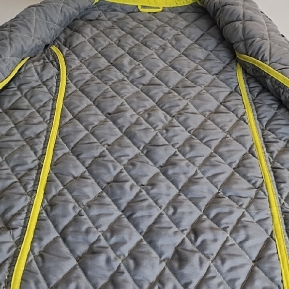 Vibrant Soft Sueded Fabric Yellow Green Quilted Vest Sip Pockets Dble Zip - Picture 10 of 13